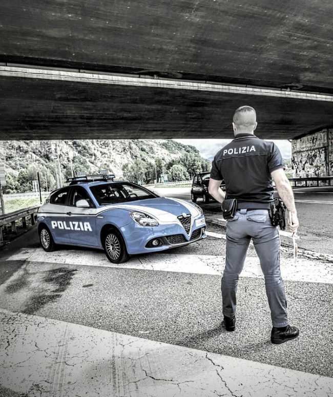 polizia grav1