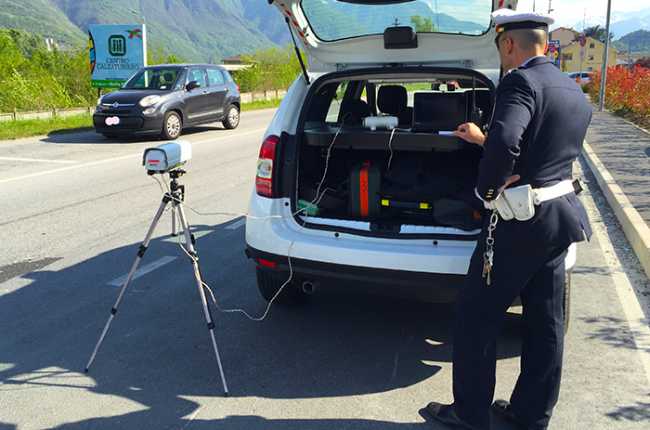polizia municipale auto controlli