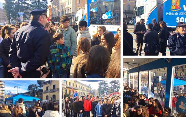 polizia studenti web mix