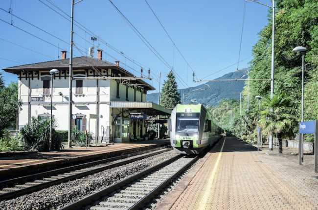 preglia treno stazione