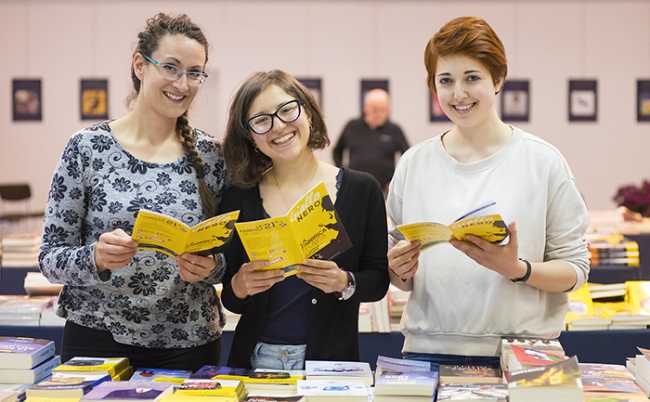ragazze Villadossola Fabbrica di Carta 2018 6042 LR