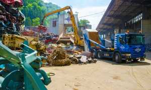 rifiuti camion deposito