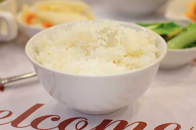riso piatto bianco