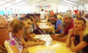 sagra patata 2015 tavoli striscioni