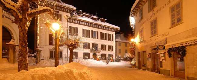 santa innevata