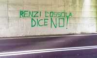 scritte referndum strada