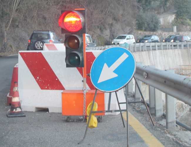 semaforo lavori