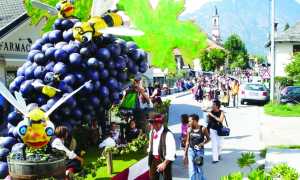 sfilata carro uva masera