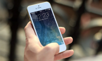 smartphone mano telefono