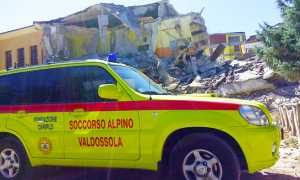 soccorso terremoto casa jeep