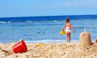 spiaggia bambina
