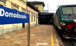 stazione binari treno