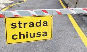 strada chiusa cartello