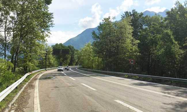 superstrada curva mag 18