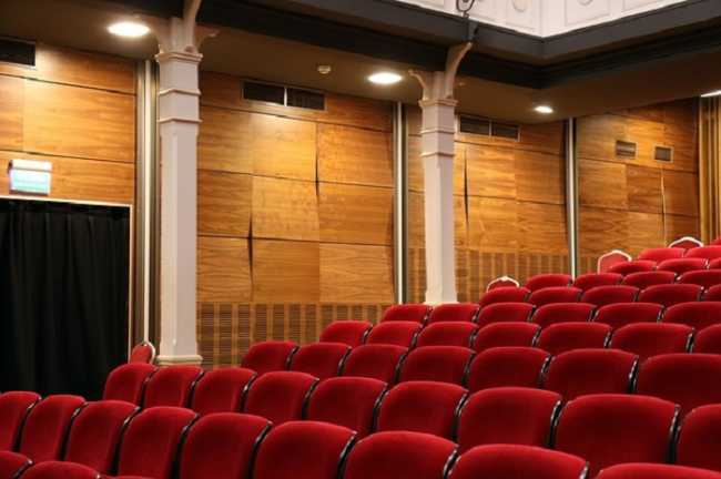 teatropostiasedere700