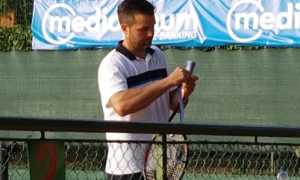 tennis bee aleman