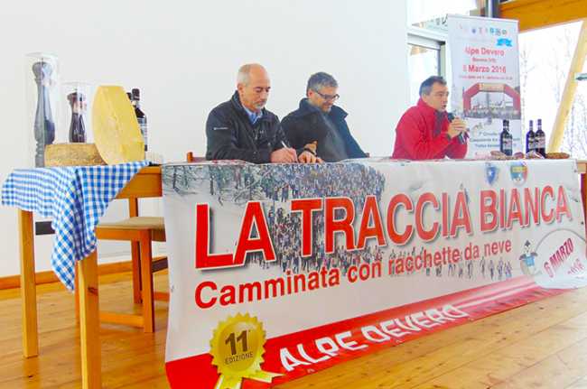 traccia bianca presentazione