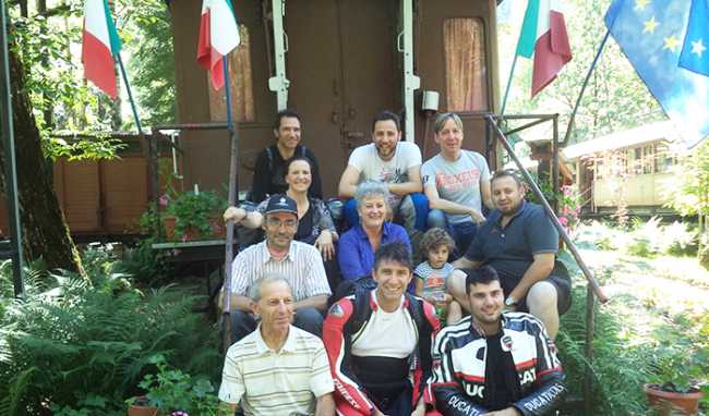 trenino bimbi croveo basta