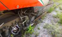 treno derragliato rotto binario