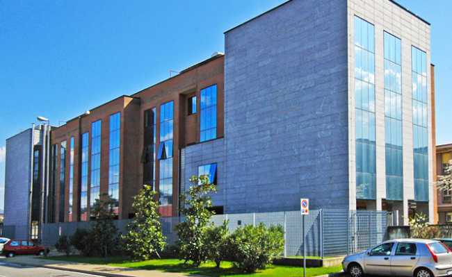 tribunale verbania retro