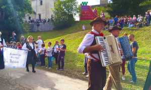 trontano sagra fungo sfilata 16