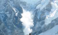 valanga neve rocce