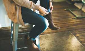 vestriti indossare scarpe