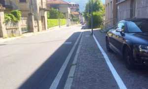 via scapaccino marciapiede