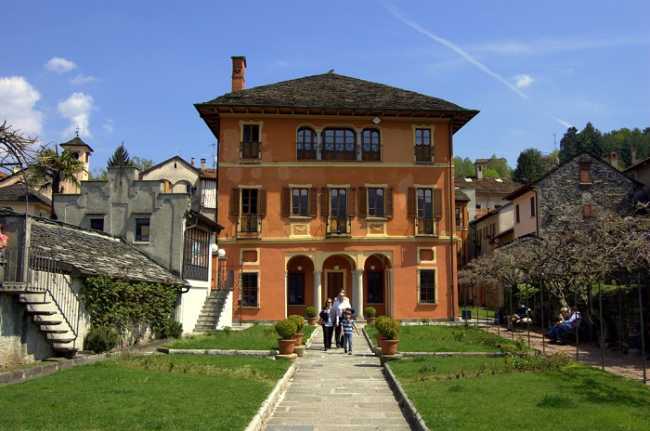 villa Bossi700
