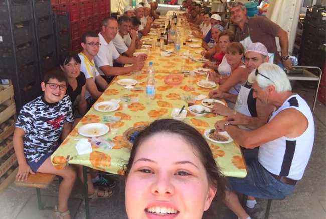 volontari cena sagra patata