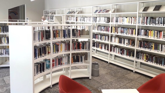 arona biblio 1