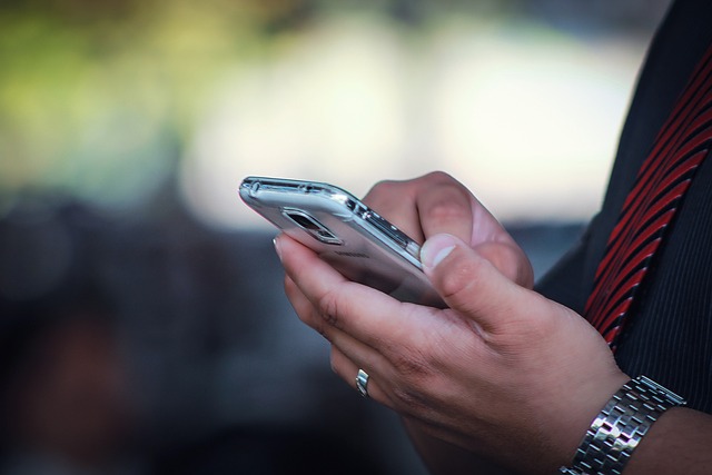 Cellulare smartphone telefonino