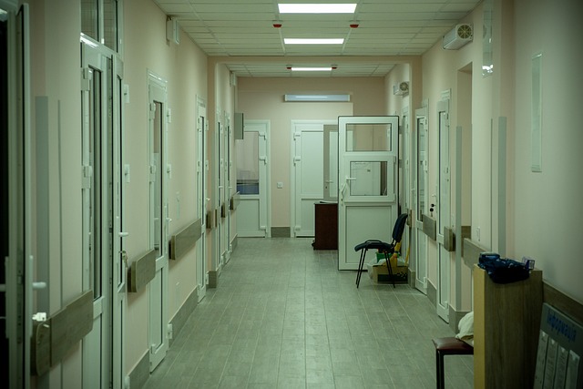 ospedale corridoio 640