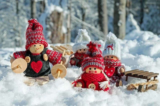 doll figures 3015495 640