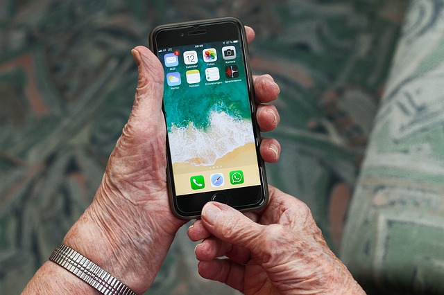 iphone 4130253 640