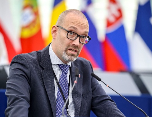 alessandro panza verticale