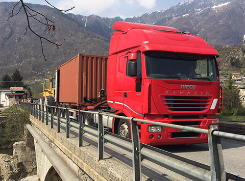 camion frontale ponte