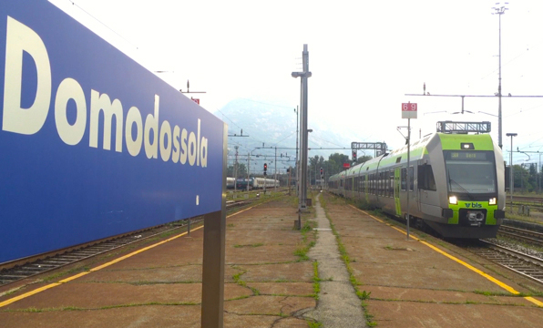 treno bls stazione domo