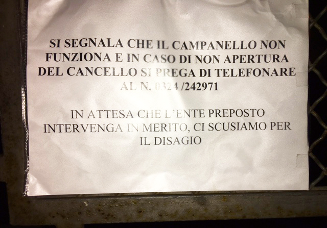 cartello scuole campanello