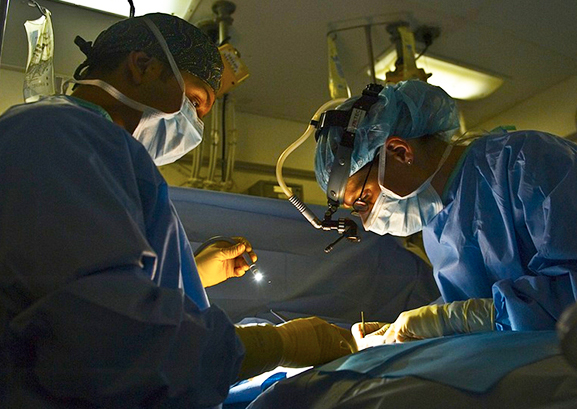 ospedale operazione chirurghi