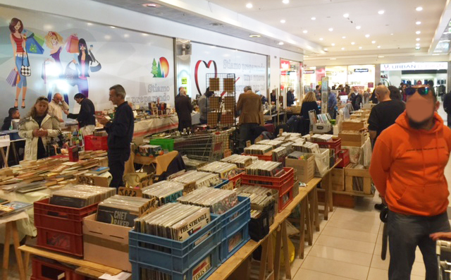 mostra scambio shopping center