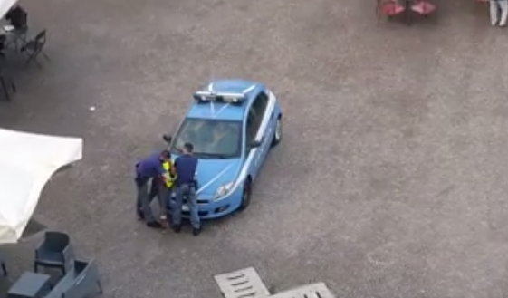 arresto polizia intra set 16