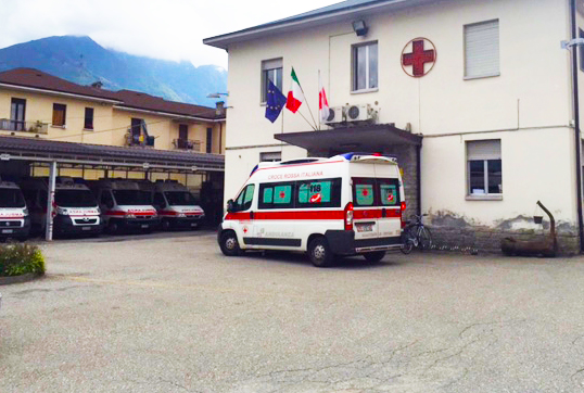 croce rossa ambulanza domo