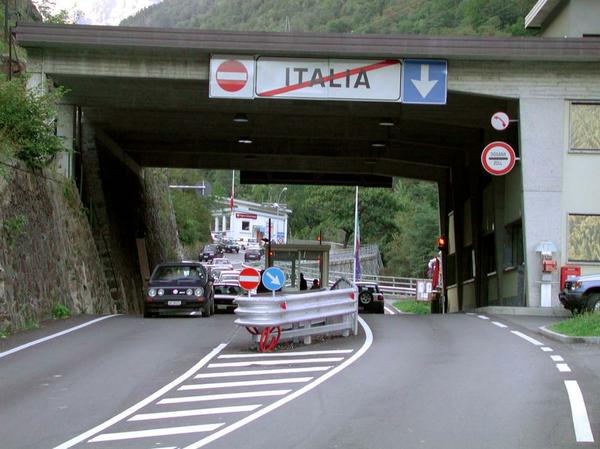 frontiera italia ticino