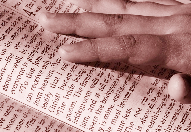 mano bibbia
