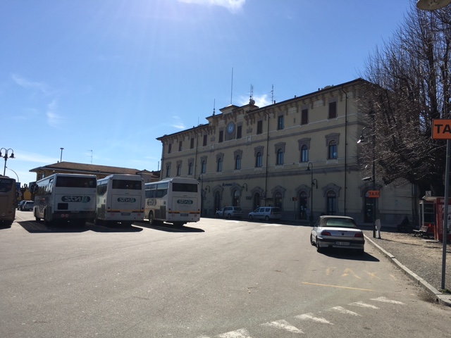 stazione arona