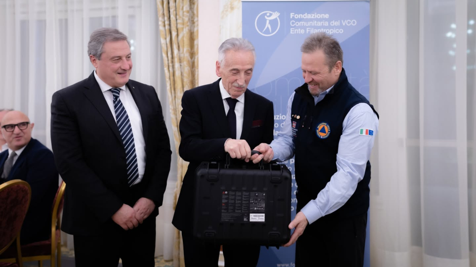 Un nuovo drone per la Protezione Civile: la consegna durante la Cena della Comunità