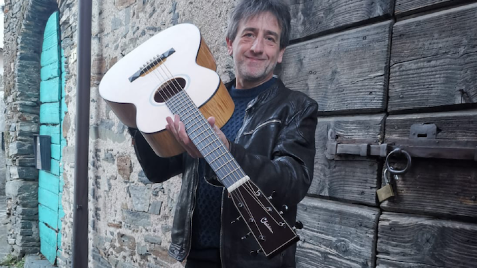 Il chitarrista Dario Fornara in concerto a Vogogna