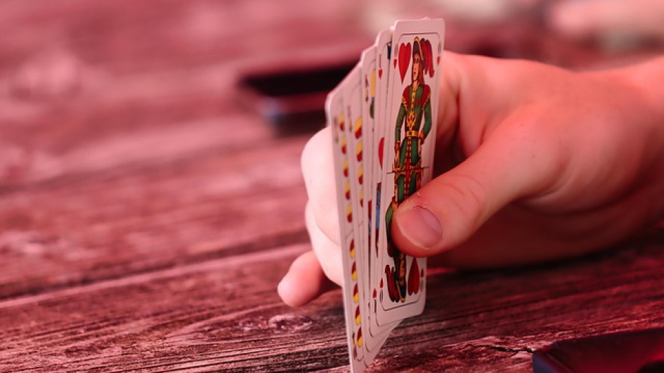 Giocatori compulsivi, l'appello: dietro alle vincite storie di dipendenza