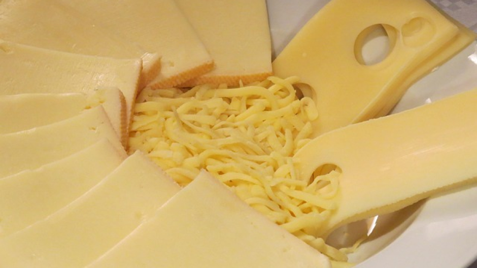 Raclette vegana? Il Vallese insorge e il dibattito si... 